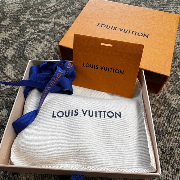 Louis Vuitton Black Taiga Leather Zippy Coin Purse/Wallet
